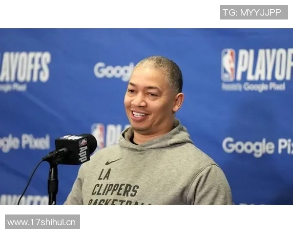 明天对阵雷霆泰伦卢谈小卡和比尔出战情况尚不明朗