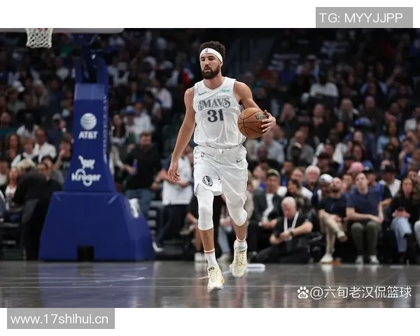 克莱状态回暖三分球表现出色11投5中贡献14分1篮板