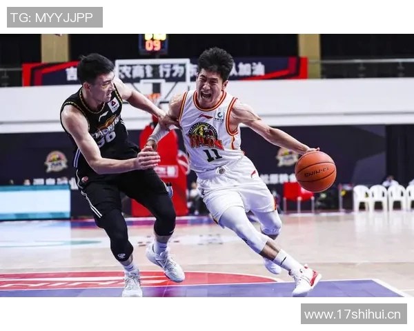 陈林坚状态回暖7投6中砍下15分三分球完美三连击助力球队奋战 陈林坚状态回暖7投6中砍下15分三分球完美三连击助力球队奋战